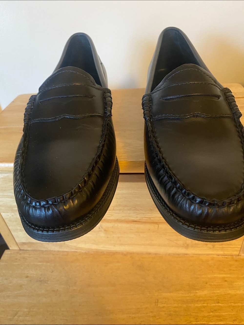 G.H. Bass women’s Whitney Easy Weejun Loafers. New in box. Never worn. SZ 8 - Picture 4 of 9
